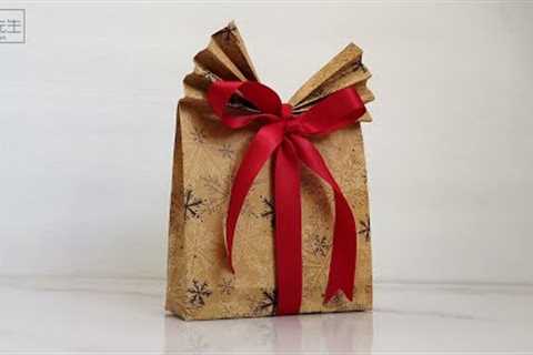 How To Make A Gift Bag Out Of Wrapping Paper | DIY Tissue Paper Gift Bag