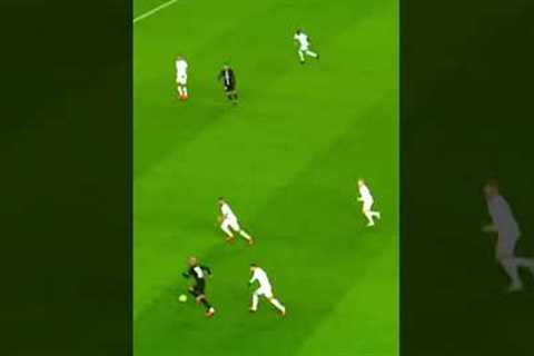 Neymar *DESTROYS* his OPPONENTS