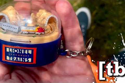THE WORLDS SMALLEST MODEL TRAIN SET.. (AND IT WORKS)