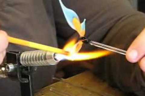 Glassblowing a glass butterfly figurine - lampwork, flamework, hotglass