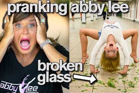LILLY PRANKS ABBY LEE - Hysterical Dance Moms Showdown