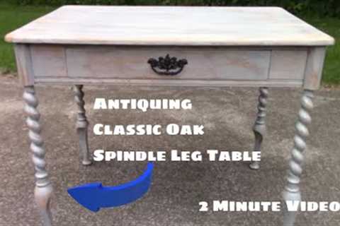 Antiquing A Classic Oak Spindle Leg Table #crafts