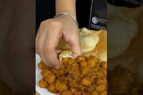 Chole Bhature ASMR Cooking #shorts #food #indianasmrworld #cooking #cholebhature #asmr