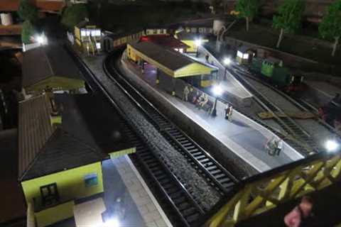OO Gauge Shed Model Railway / Railroad Layout - Station / Platform Lights &amp; Point Motor Wiring