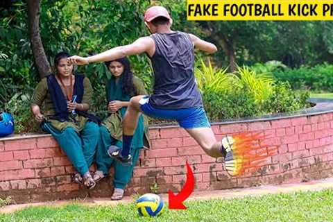 Fake Football Kick Prank // Football Scary Prank - Gone Wrong Reaction // @Redoutprank