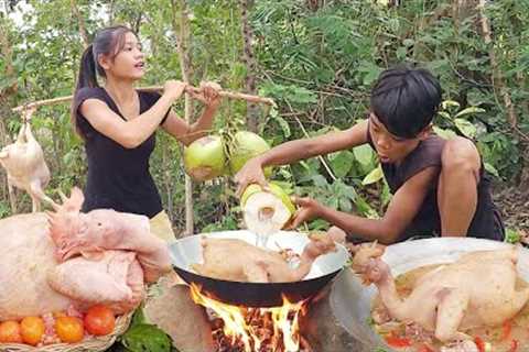 Survival cooking in forest: Chicken soup with Coconut water for food, Eat with younger brother