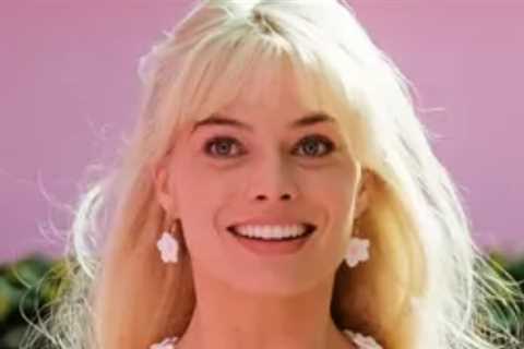 Margot Robbie Pitched Barbie As Billion Dollar Movie -- And She Might Be Right