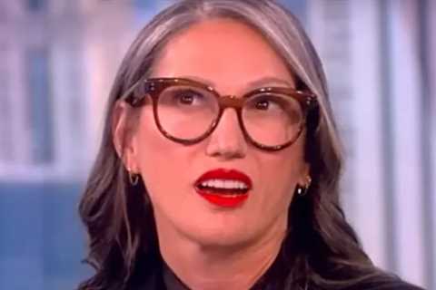 RHONY Star Jenna Lyons Reveals Her Hair &amp; Teeth Are 'Fake' Due to Genetic Condition