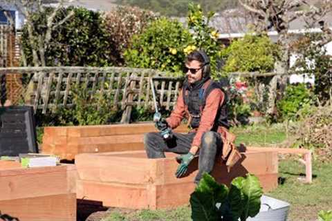 A Fussy Carpenter Builds a Fancy Planter Box