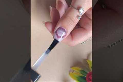 💅💜Easy nail art design #nailart2023 #youtubeshorts #naildesign #shorts