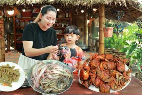 Pregnant mum prepare parrot crabs, Crispy fish and eat tamarind sauce | cooking with sros