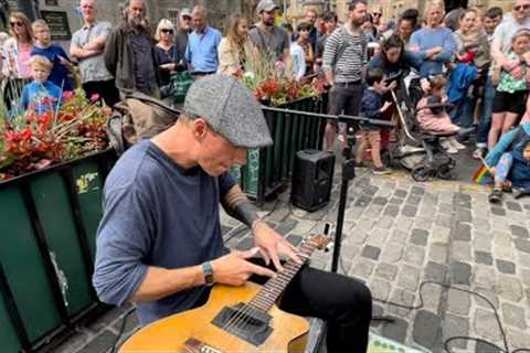 Beautiful Acoustic on the Street