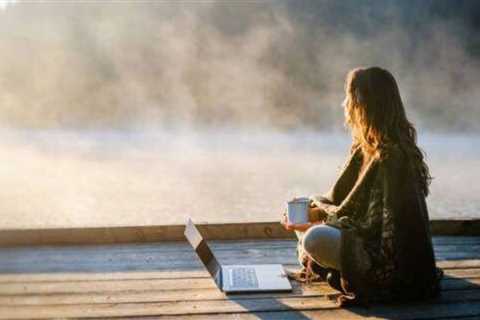 How to earn money on vacation?