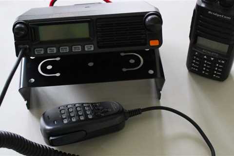 Can a Ham Radio Talk to a CB Radio?