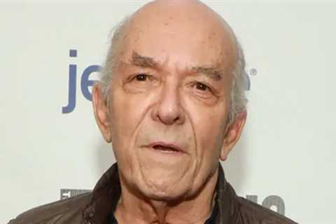 Breaking Bad Cast Pays Tribute to Mark Margolis, Dead at 83
