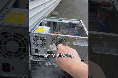 How dirty is this Dell Inspiron #pc ? Let's clean this #computer ! #tech #technology #shorts