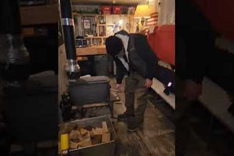 $2,500 MAN CAVE Shipping Container #oddlysatisfying