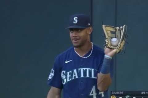 Julio Rodriguez Robs Home Run and Pretends He Doesn't