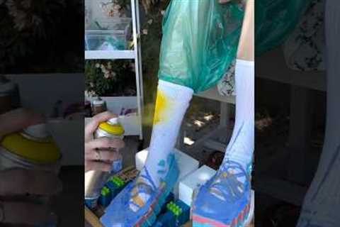 🤩Street-side silicone: the unbelievable new trend in shoe making! #localsorg #shorts