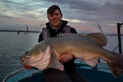 My First Metery!! Swimbaiting Lake Mulwala For Giants