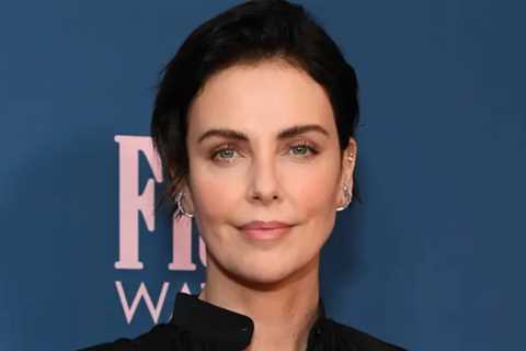 Charlize Theron Shuts Down Rumors She's Had a Facelift