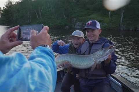 Kids Catch Muskies on Lake of the Woods!