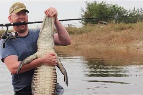 Fishing for Alligators!!! Catch Clean Cook Alligator