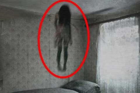 30 Scary Videos CRYING Me to Sleep