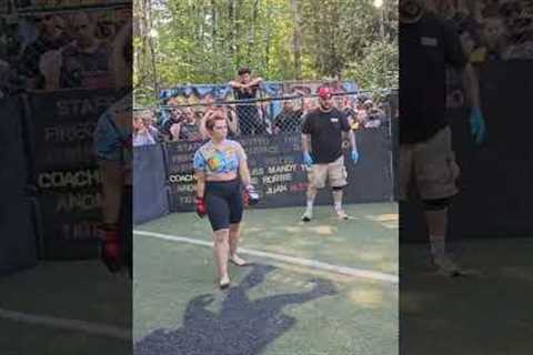 first ever girl vs girl mma fight in the scrapyard!  #girlpower #ufc #mma