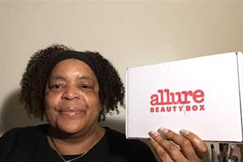 Unboxing Allure Beauty Box September 2023 Monthly Subscription Cost$27.00 Value $146.00