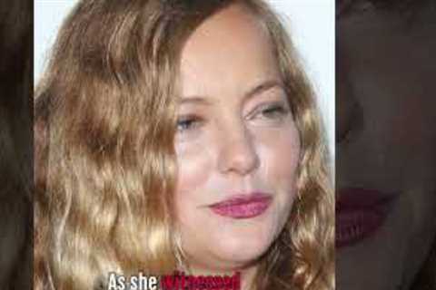 Masterson made one last gesture to his wife in court #DannyMasterson#BijouPhillips#That70sShow