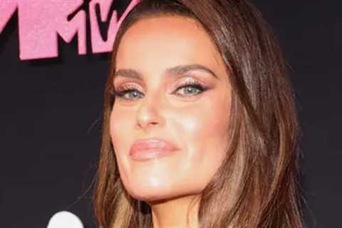Nelly Furtado Calls Bringing 19-Year-Old Daughter to VMAs 'Full Circle Moment'
