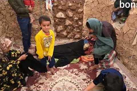 Nomadic lifestyle, shopping for the family, discomfort of Muhammad's second wife