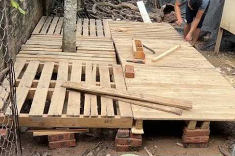 Pallet Woodworking: DIY Pallet Chicken Coop: Sheltering Chickens in Rainy Weather