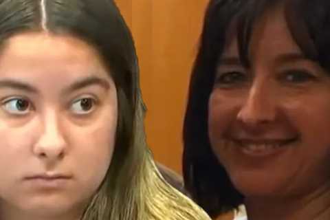 College Student Stabbed Mother So She Wouldn't Find Out She Was Kicked Out of School