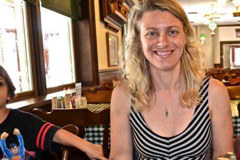 Good n Plenty Lancaster - Traditional Amish food, tour and history