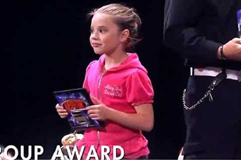 Dance Moms-GROUP AWARDS CEREMONY SEASON 2 EPISODE 18(Season 2 Flashback)