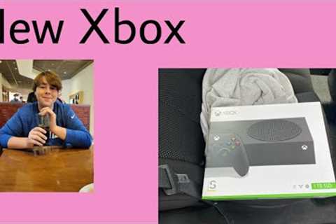 Unboxing New xbox. My first one in 10 years!!!
