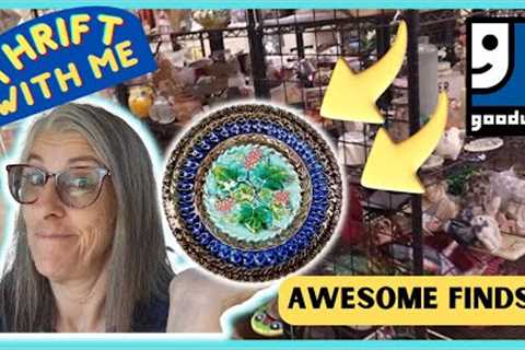 Awesome Finds at the Goodwill | Las Vegas Thrifting | Thrift With Me
