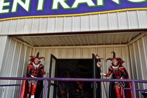 New Orleans Mardi Gras World Review – A Must Visit