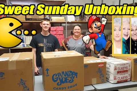 Sweet Sunday Unboxing - Mario, Golden girls, Pacman, Grandpa joes candy and More