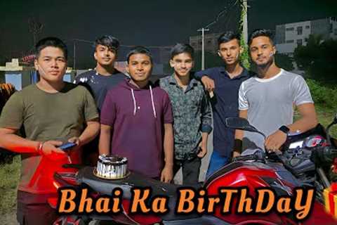 SuNDaY SpeciAl 🥳 BhAi Ka BirThDaY 🎁 #85vlog #birthday #shopping #mall #shoes #tshirt #trending