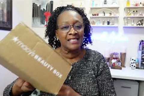 Macy's Beauty Subscription Unboxing | October