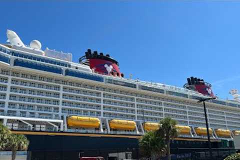Embarkation Day! | Halloween on the High Seas | Disney Fantasy 2023