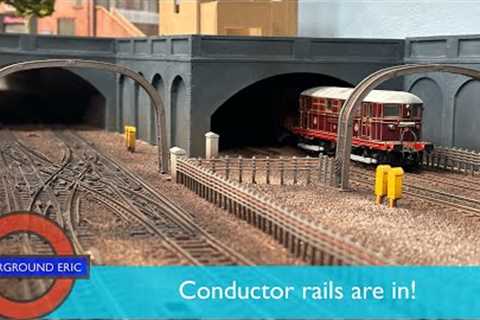 London Underground model railway build 13 - more scenic work and a much needed desk!