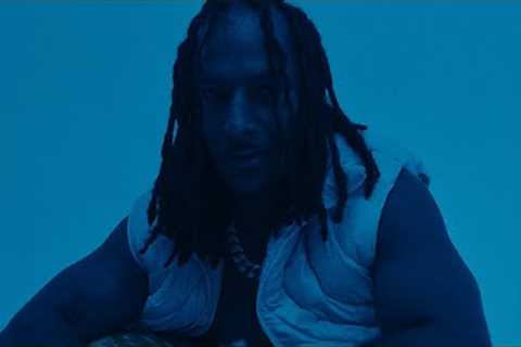 Big Hit - Extra Clips (Official Video)