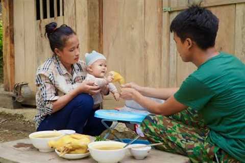 After working for a long time, I come home to visit my wife and children and cook with my wife
