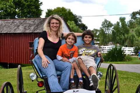 Amish Village Lancaster, PA: What impressed my family and me most about the Amish