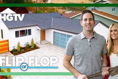 Beautiful Modern Home With AMAZING Backyard! | Flip or Flop | HGTV