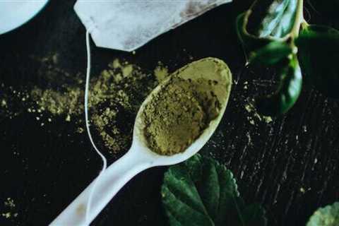 Green Kratom: 6 reasons why you should include it on your next trip